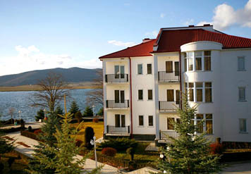 Bazaleti Lake Hotel